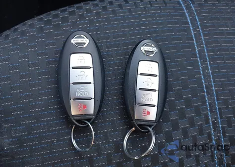 2018 Nissan Sentra Sr z USA, uszkodzony, nr VIN 3N1AB7AP5JY322825